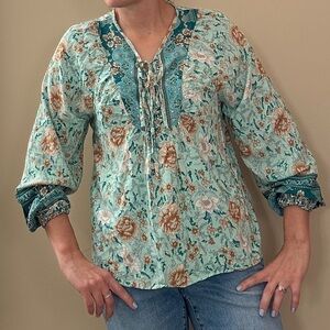 Boho Floral V Neck Tops tie front on trend Long Sleeve sz M